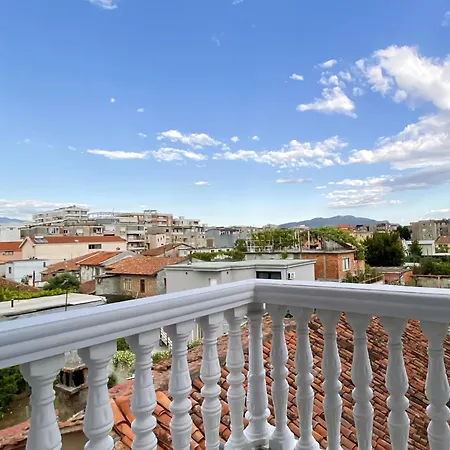 Northgate Apart-villa Шкодер